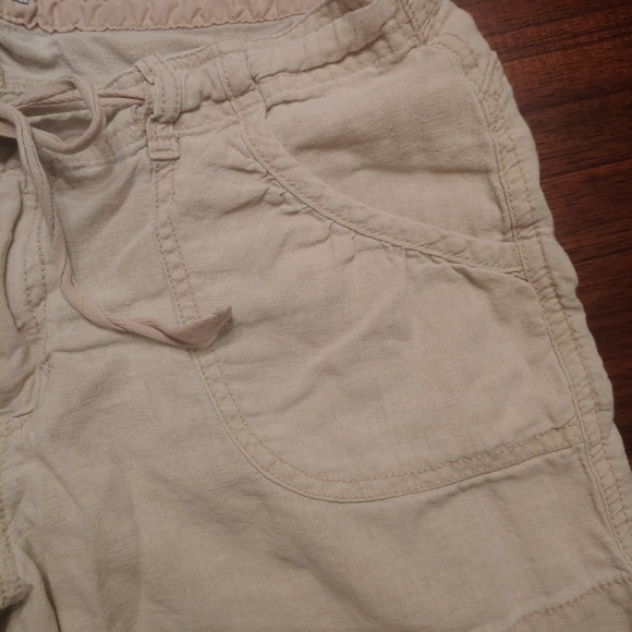 Old Navy Linen Shorts - Picture 3 of 6